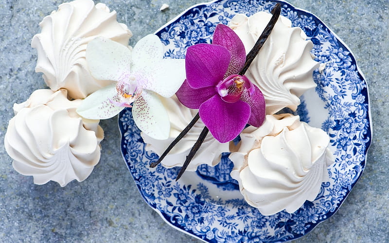 طریقه استفاده از ثعلب در ساخت دسر